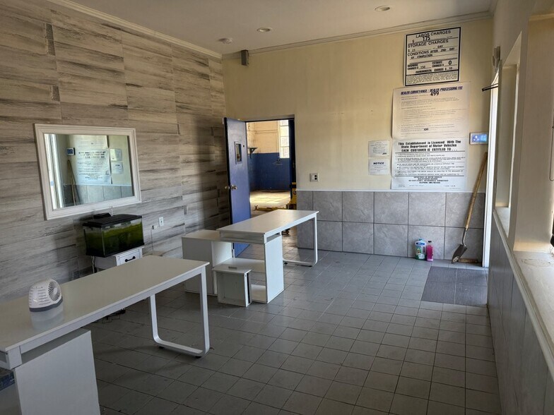 79 Federal Rd, Danbury, CT à vendre - Photo du bâtiment - Image 3 de 10