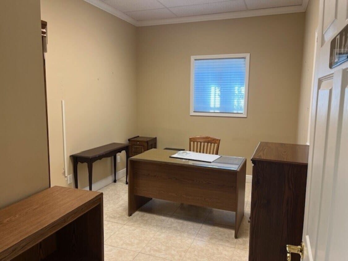 9035 Americana Rd, Vero Beach, FL 32966 - Unité 18 - - Photo intérieure - Image 1 of 3