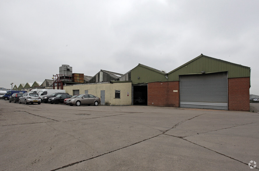 Strawberry Ln, Willenhall for lease - Building Photo - Image 2 of 2