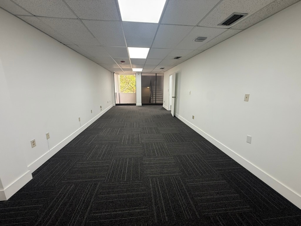 19555 NE 10th Ave, Miami, FL for lease Interior Photo- Image 1 of 4