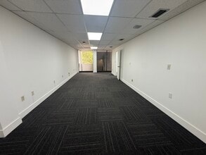 19555 NE 10th Ave, Miami, FL for lease Interior Photo- Image 1 of 4