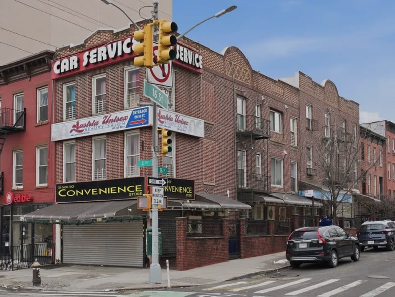 559 4th Ave, Brooklyn, NY for lease - Building Photo - Image 1 of 2