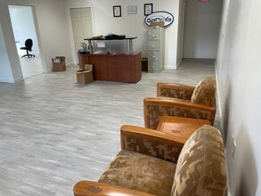 180 Hollywood Dr, Butler, PA for sale Interior Photo- Image 1 of 14