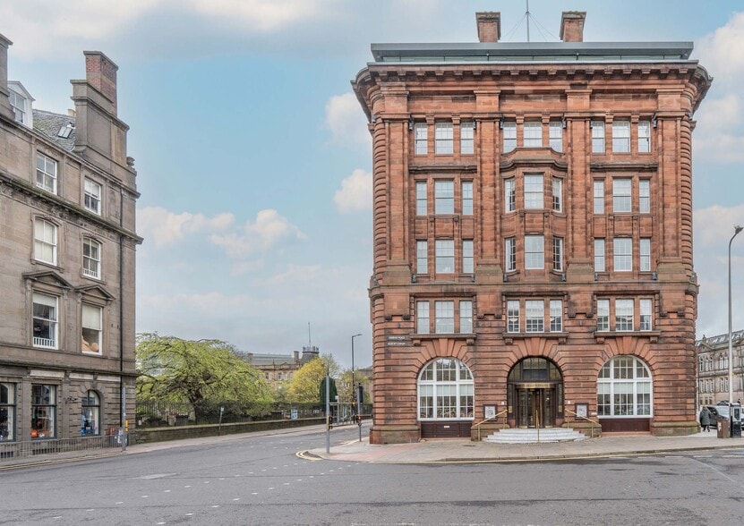 2 Albert Sq, Dundee for lease - Building Photo - Image 3 of 23