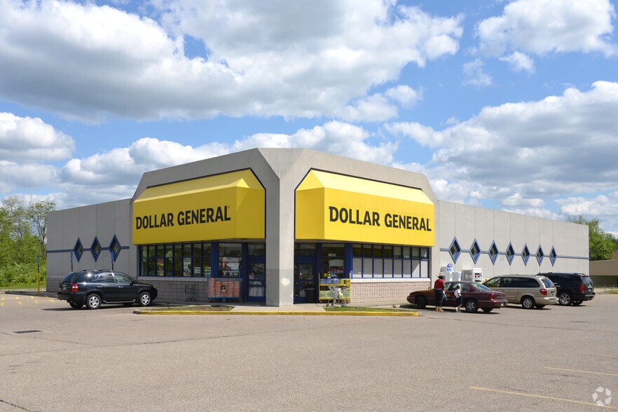 11850 Hamilton Ave, Cincinnati, OH for sale - Building Photo - Image 1 of 3