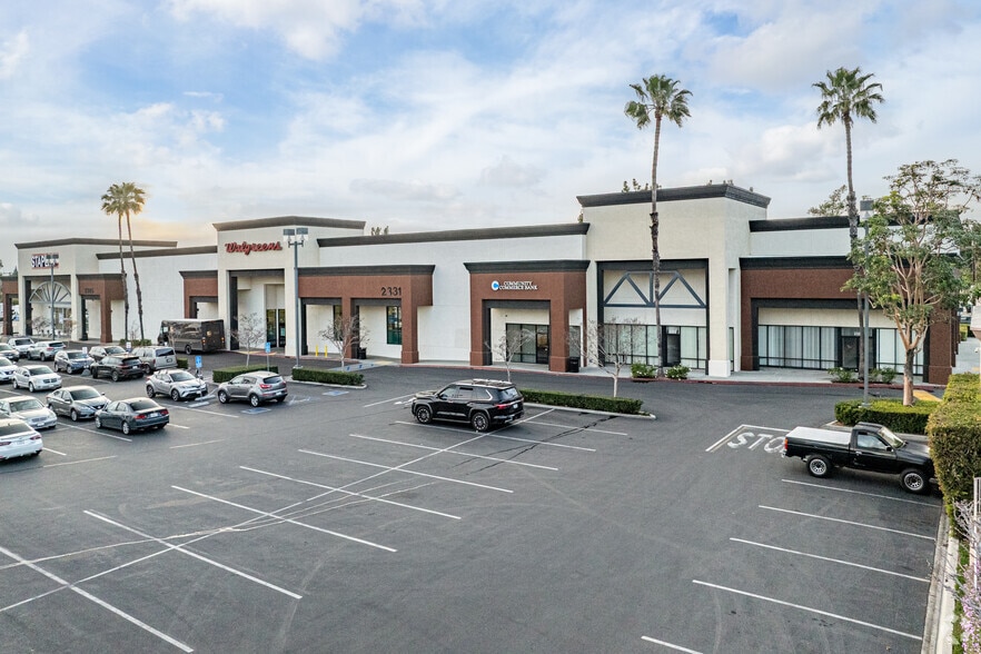 2325 S Atlantic Blvd, Monterey Park, CA for lease - Building Photo - Image 3 of 34