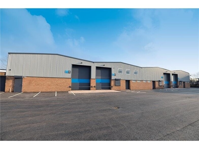 Caledonia Way, Manchester for lease - Building Photo - Image 3 of 8
