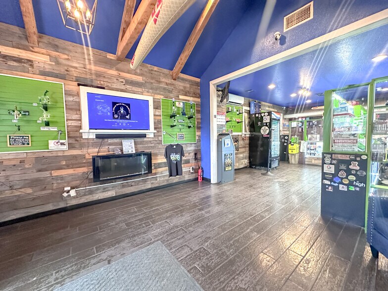 4521 N Martin Luther King Jr Blvd, Tulsa, OK à vendre - Photo du bâtiment - Image 3 de 24