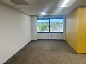 2219 York Rd, Timonium, MD à louer Photo du bâtiment- Image 1 de 8