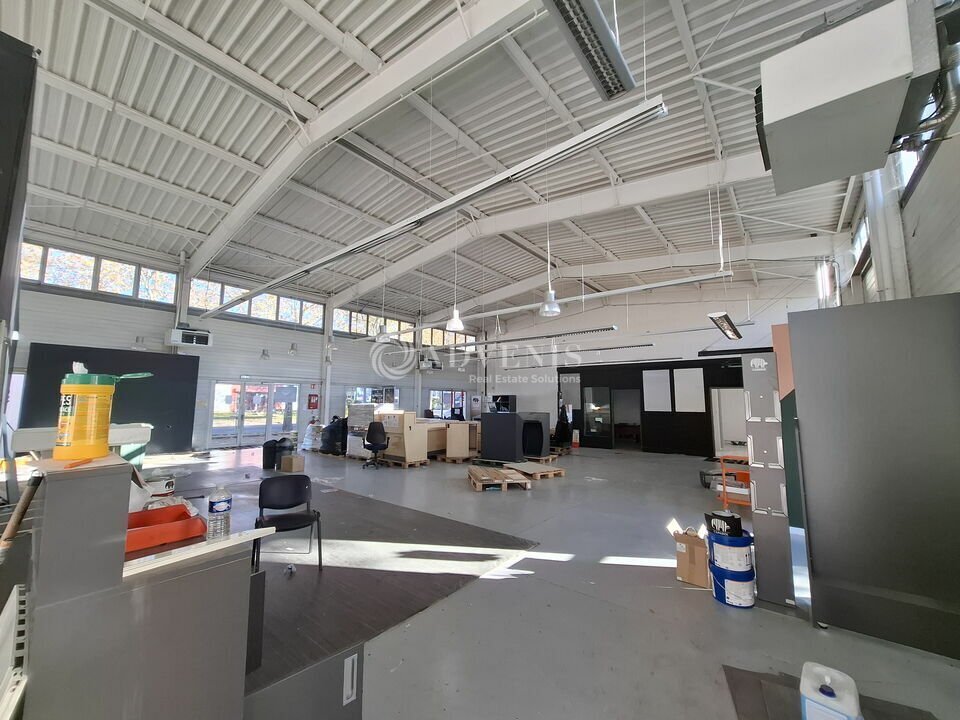 Retail in Nancy for lease Interior Photo- Image 1 of 10
