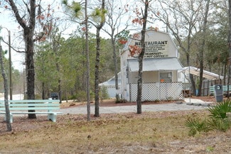 More details for 18132 Commercial Way, Weeki Wachee, FL - Retail for Sale