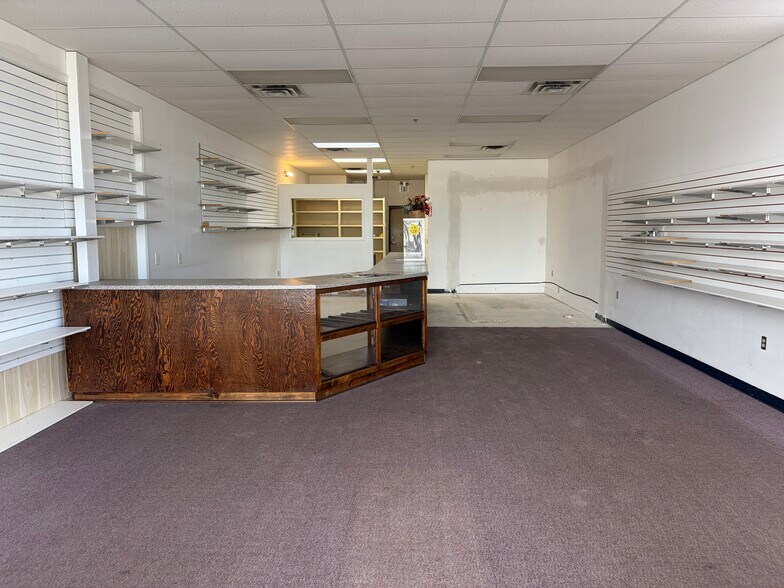 1380 E Republic Rd, Springfield, MO à louer - Photo du bâtiment - Image 2 de 7