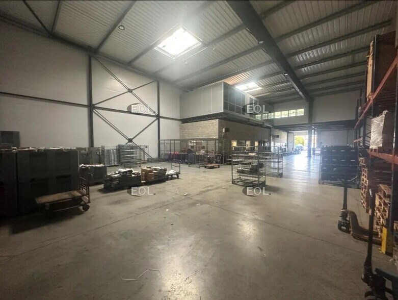 Local d'activités dans Collégien à vendre - Photo intérieure - Image 3 de 9