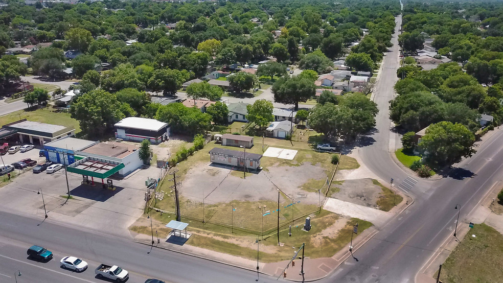 3211 Roosevelt Ave, San Antonio, TX for sale - Building Photo - Image 1 of 1