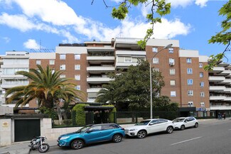 Plus de détails pour Calle Oquendo, 20, Madrid - Commerce de détail à louer