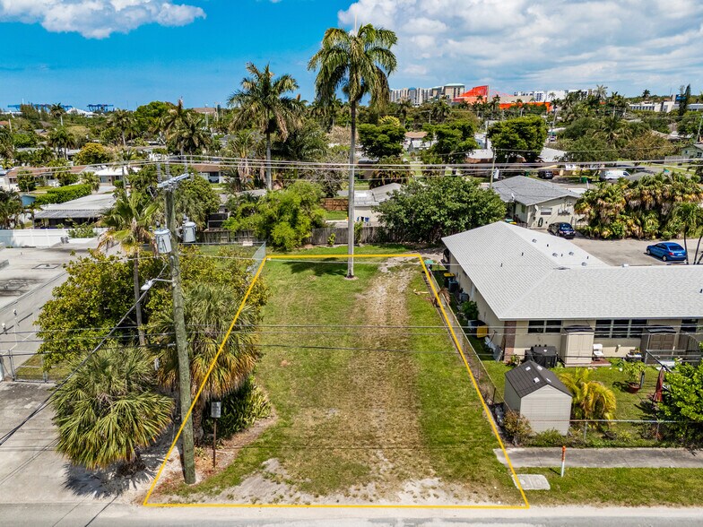 NE 1ST Ave, Dania Beach, FL à vendre - Photo du bâtiment - Image 3 de 18