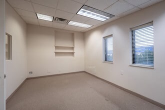 858-896 King Ave, Columbus, OH à louer Photo intérieure- Image 2 de 10