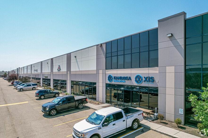 11404-11540 184th St NW, Edmonton, AB for lease - Primary Photo - Image 1 of 14