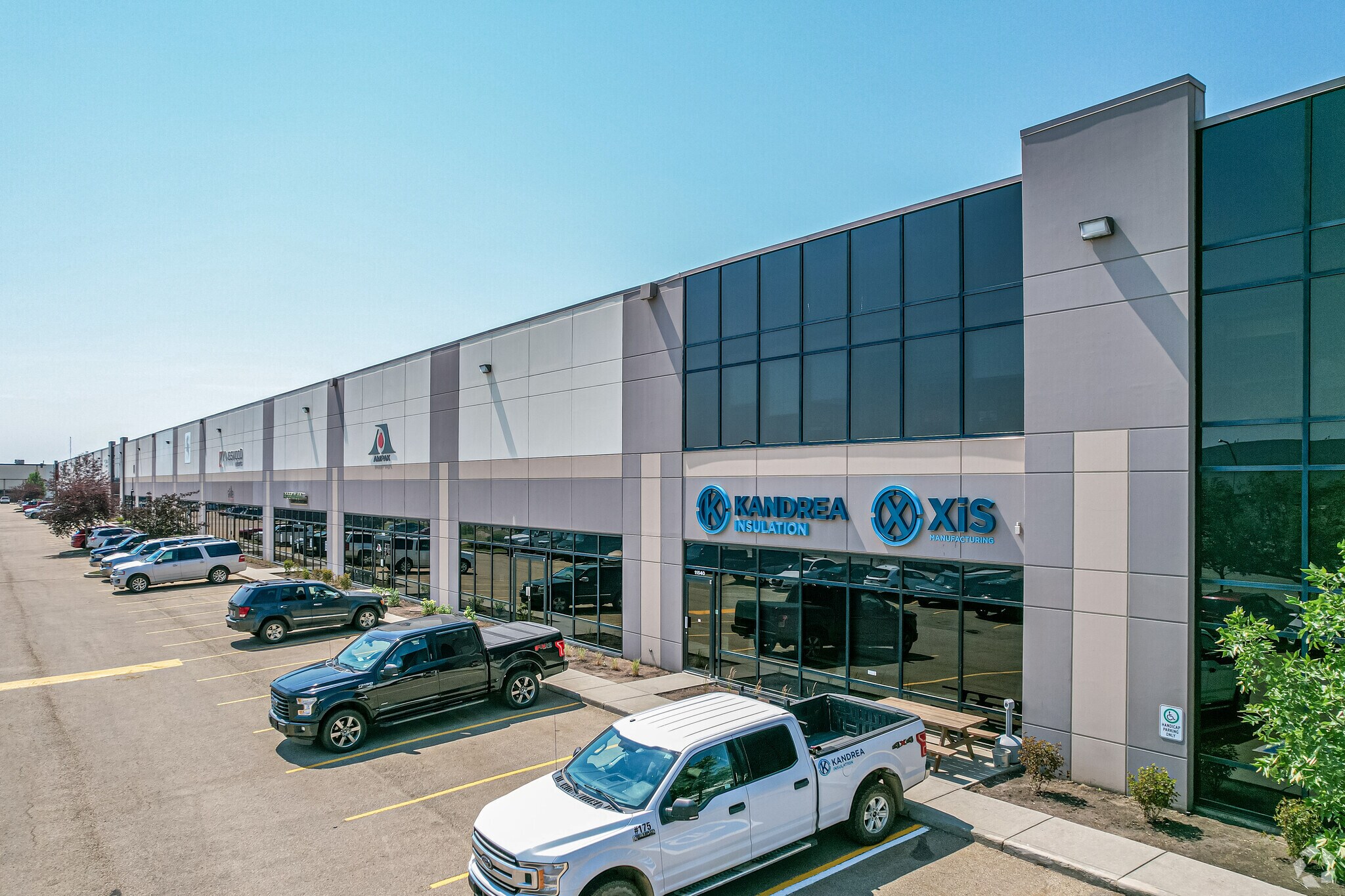 11404-11540 184th St NW, Edmonton, AB for lease Primary Photo- Image 1 of 15