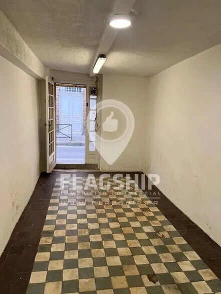 Commerce de détail dans Paris à vendre - Photo du bâtiment - Image 2 de 8