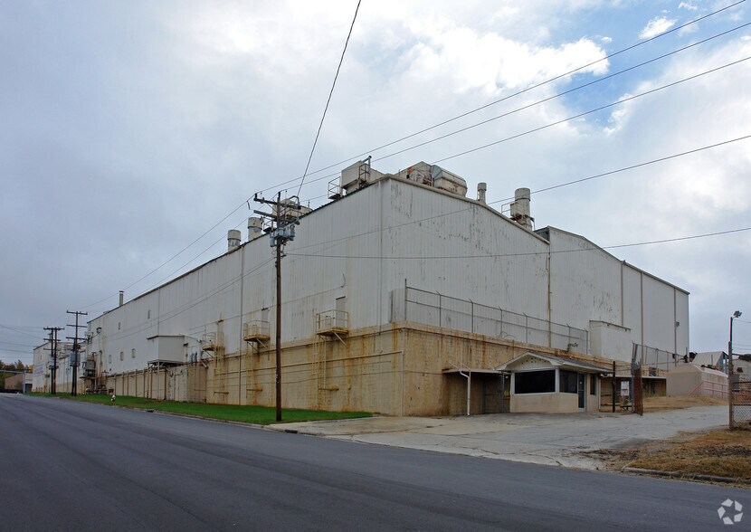 2100 E Martin Luther King Jr Dr, High Point, NC à vendre - Photo principale - Image 1 de 7