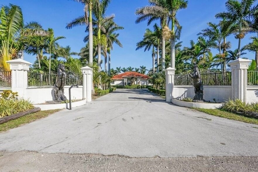 31112 SW 228th Ave, Homestead, FL à vendre - Photo du bâtiment - Image 2 de 8