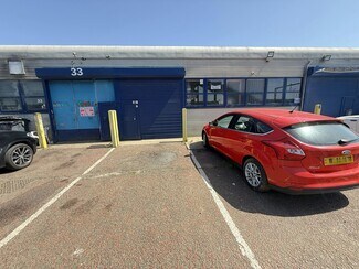 Plus de détails pour 18-44 Benedict Sq, Peterborough - Industriel à louer