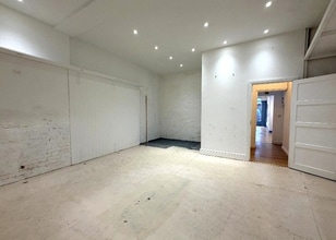 4-4A Fore St, Budleigh Salterton à louer Photo intérieure- Image 2 de 6