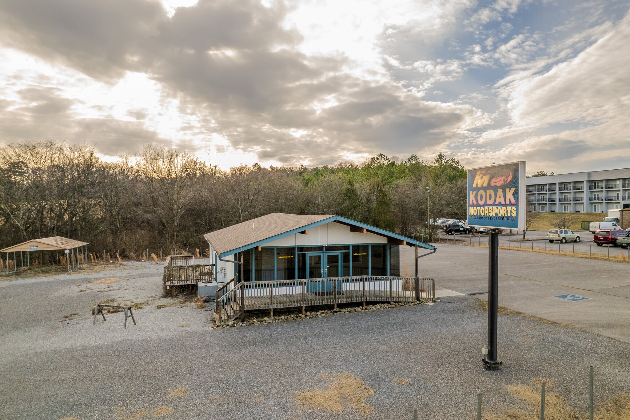 2851 Winfield Dunn Pky, Kodak, TN à louer Photo principale- Image 1 de 20