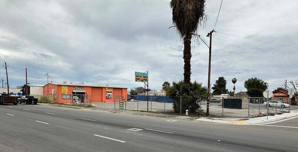 518-522 E California Ave, Bakersfield, CA à louer - Photo du bâtiment - Image 1 de 5