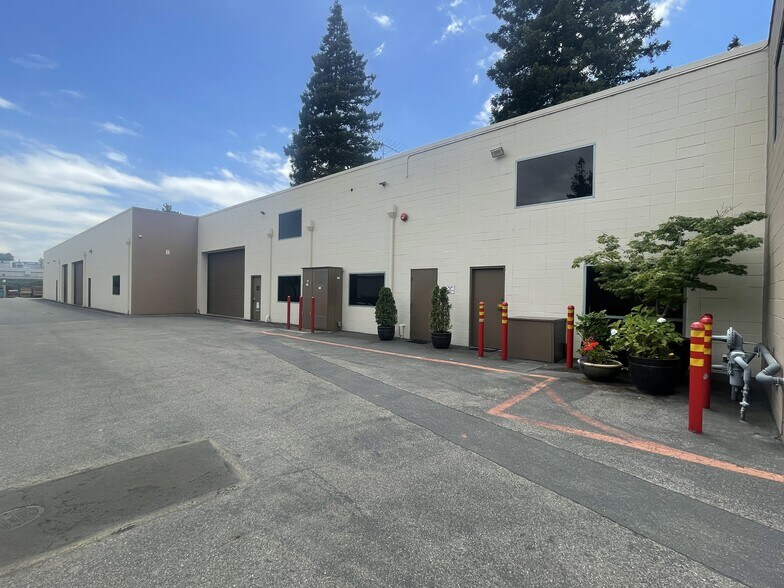 943 N Shoreline Blvd, Mountain View, CA à louer - Photo du bâtiment - Image 2 de 16
