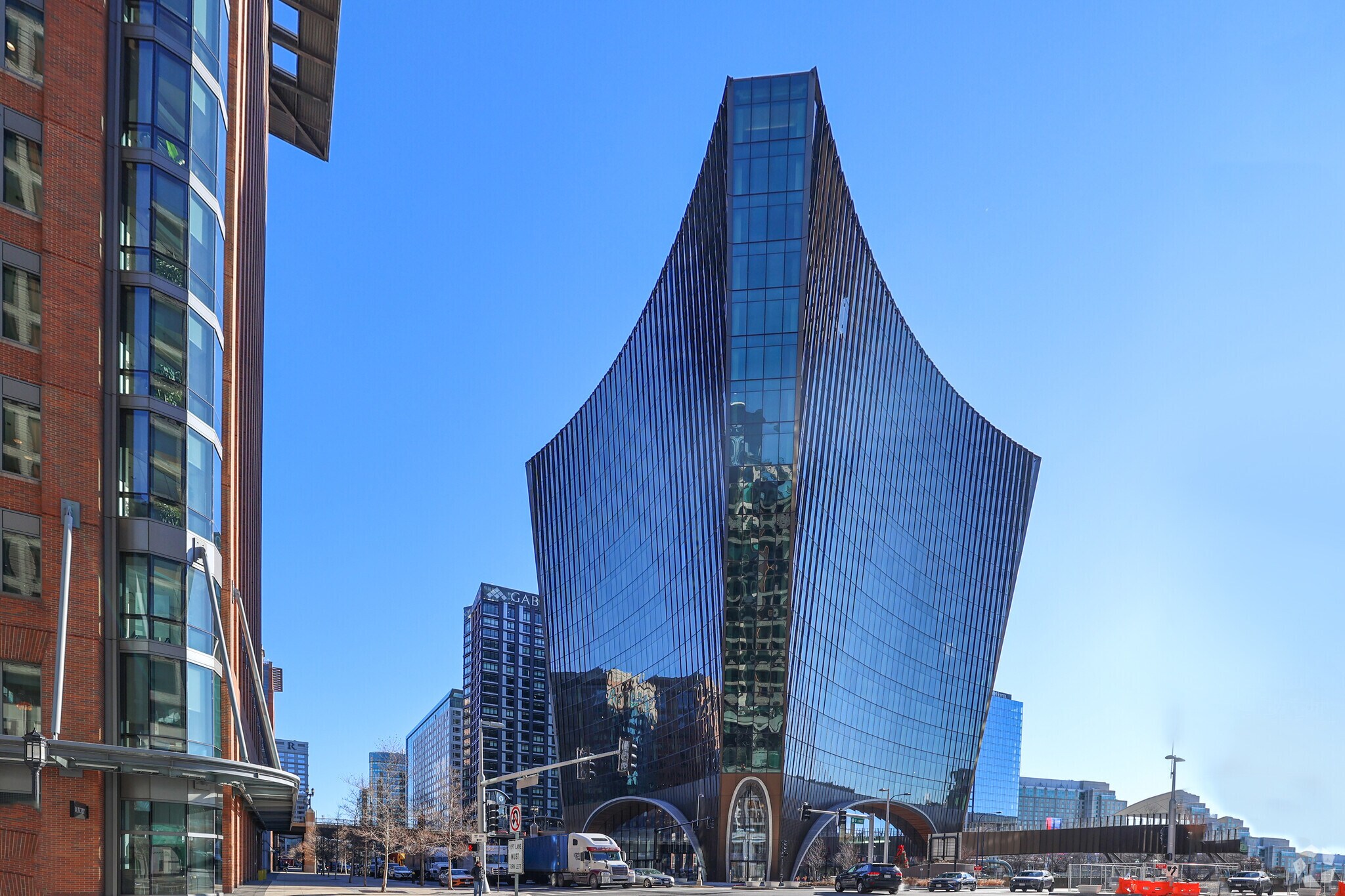 10 World Trade Center Ave, Boston, MA for lease Primary Photo- Image 1 of 5