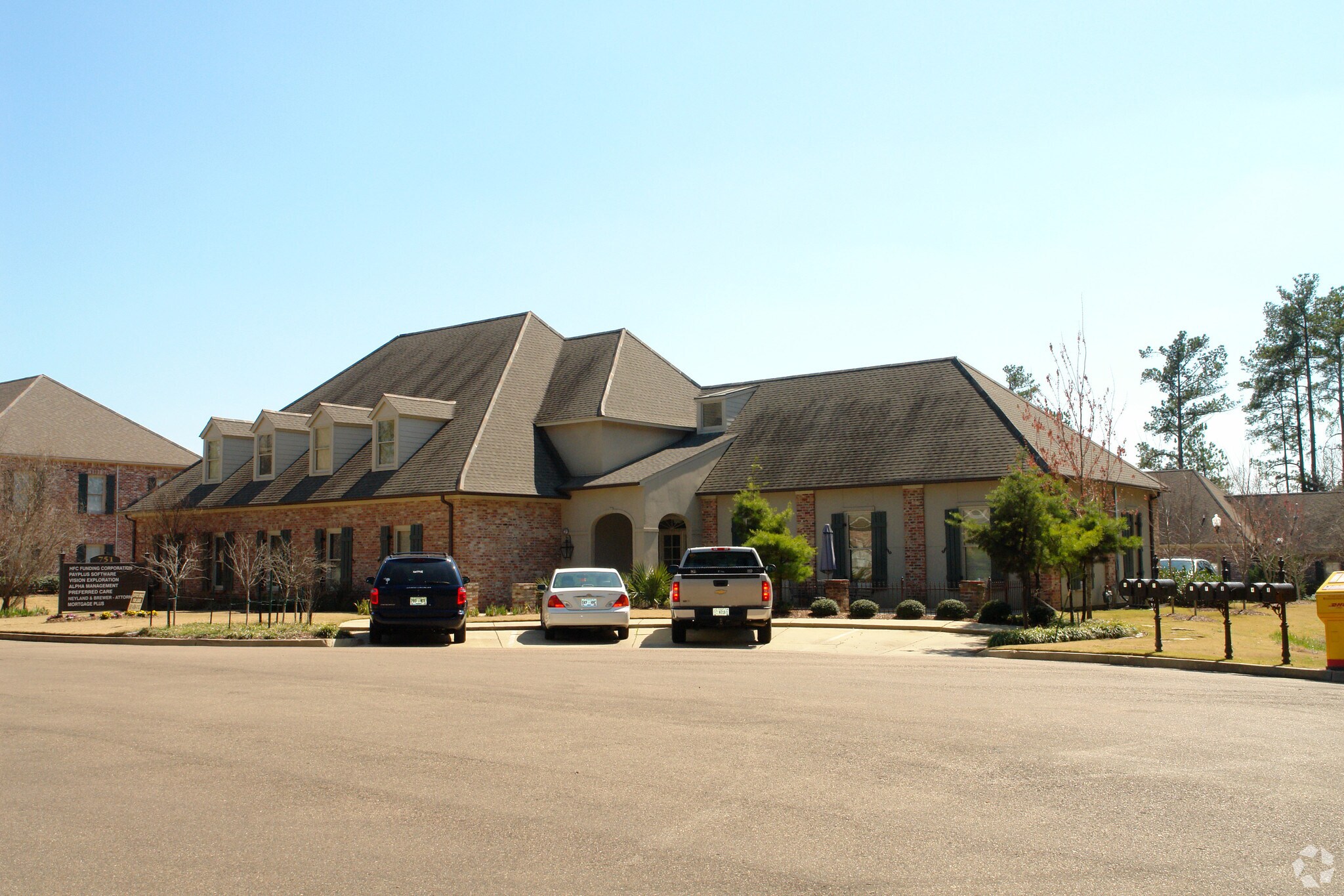 751 Avignon Dr, Ridgeland, MS for sale Building Photo- Image 1 of 5