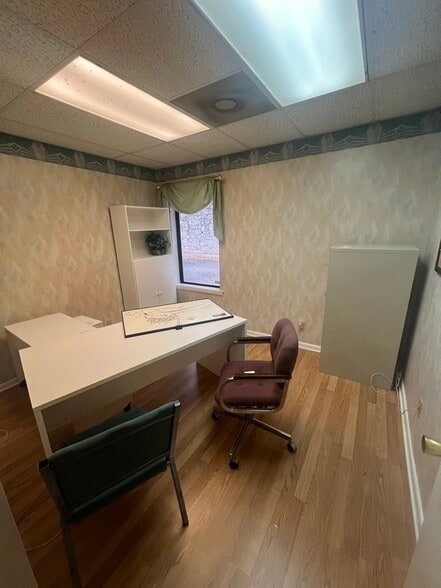 167 Belle Forest Cir, Nashville, TN for lease - Building Photo - Image 3 of 5