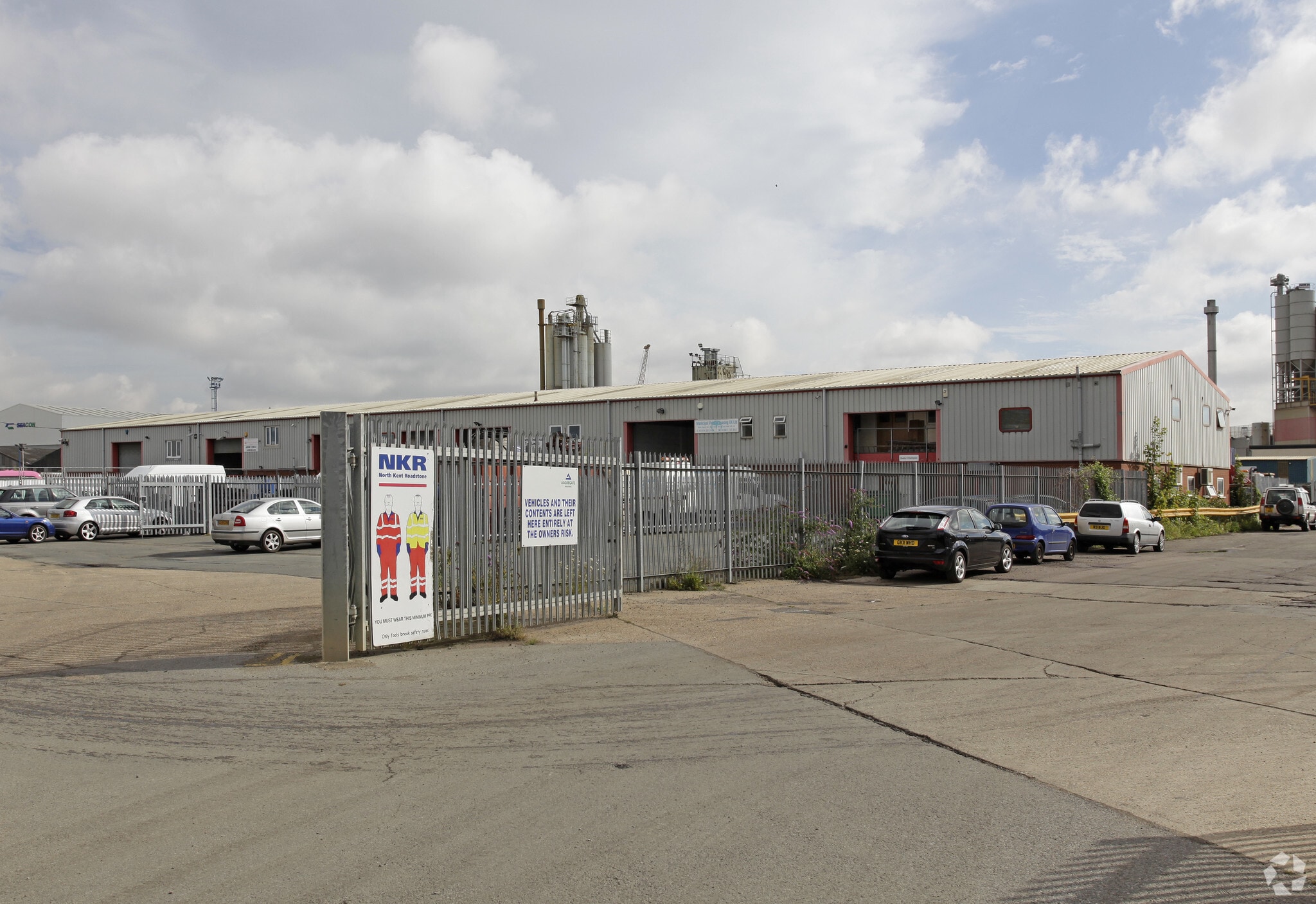 Grove Rd, Northfleet for sale Primary Photo- Image 1 of 4