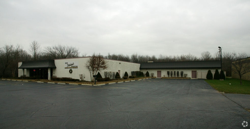4140 S 108th St, Greenfield, WI for sale - Building Photo - Image 2 of 5