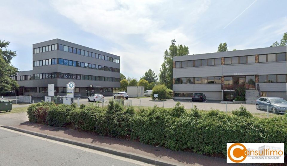 Office in Mérignac for lease - Building Photo - Image 2 of 7