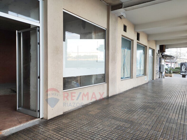 Retail in A Coruña, La Coruna for lease - Building Photo - Image 2 of 17