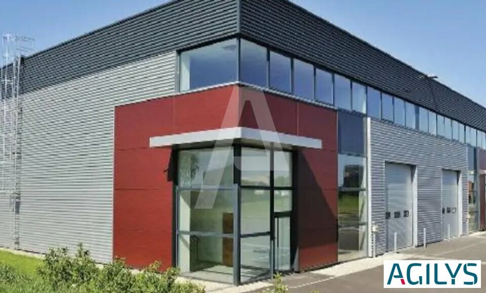 4 Rue Du Maréchal De Lattre De Tassigny, Élancourt à louer - Photo du bâtiment - Image 1 de 4