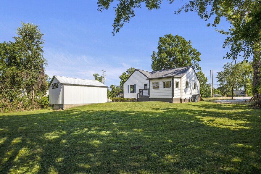 1303 McGavock Pike, Nashville, TN à vendre - Photo du bâtiment - Image 3 de 18