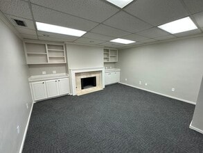 5139-5147 69th St, Lubbock, TX à louer Photo intérieure- Image 1 de 17