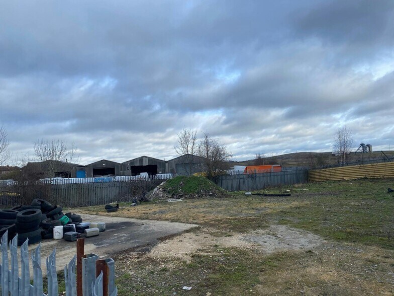 10 Waggons Way, Doncaster à louer - Photo du bâtiment - Image 3 de 5