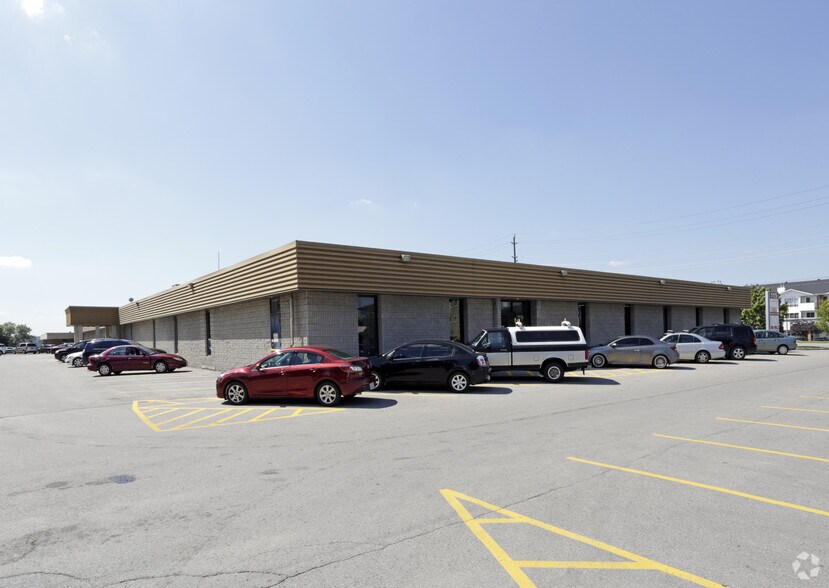 115 Bell Farm Rd, Barrie, ON à vendre - Photo principale - Image 1 de 1