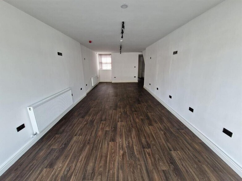 213 Seaview Rd, Wallasey à louer - Photo du bâtiment - Image 3 de 6