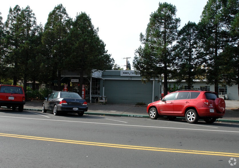 8259 Old Redwood Hwy, Cotati, CA for sale - Primary Photo - Image 1 of 2