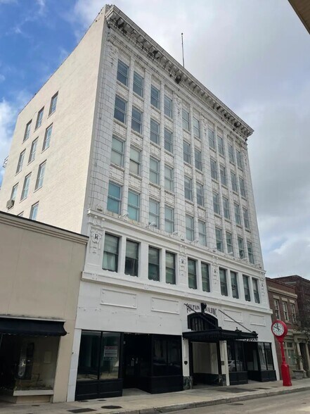 343 3rd St, Baton Rouge, LA à louer - Photo du bâtiment - Image 2 de 28