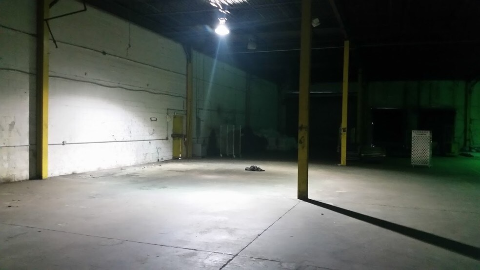 1409 Chestnut Ave, Hillside, NJ à vendre - Photo intérieure - Image 2 de 8