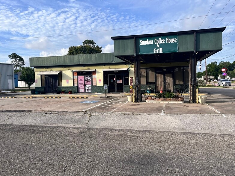 4000 Lincoln Ave, Groves, TX for sale - Building Photo - Image 3 of 9