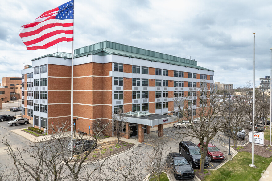 22401 Foster Winter Dr, Southfield, MI for sale - Primary Photo - Image 1 of 1