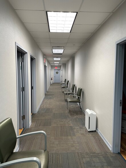 103 Quentin Rd, Brooklyn, NY à louer - Photo intérieure - Image 2 de 4